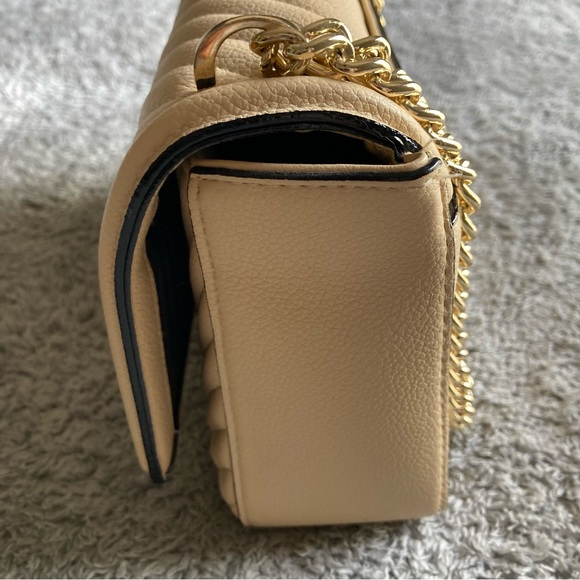 Victoria’s Secret The Victoria Medium Shoulder Bag - Picture 4 of 11